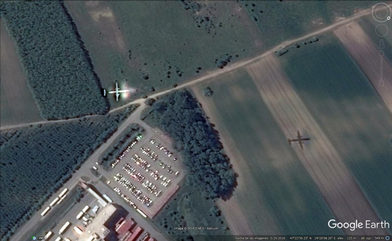 Avion volando cerca de Budapest 0 - Despegue forzoso en Butan 🗺️ Foro General de Google Earth