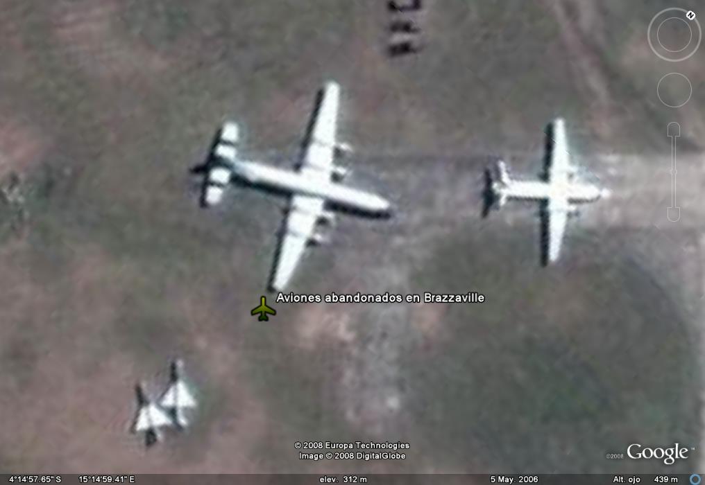 aviones abandonados en brazzaville.jpg