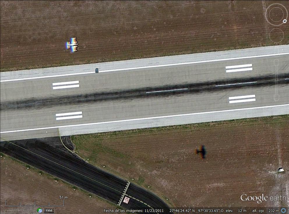 Avioneta Corpus Christi - Texas 0 - Avioneta aterrizando en el aeropuerto e Marte - Sao Paolo 🗺️ Foro General de Google Earth