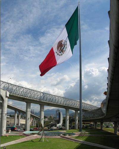 Gigantesca bandera mexicana ubicada en plaza El Zocalo D.F 🗺️ Foro General de Google Earth 1