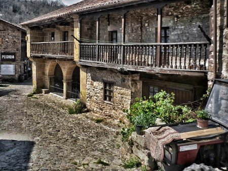 Barcena Mayor, Cantabria 0