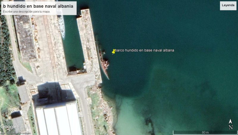 Barco hundido en la Base Naval Pasha Liman - Albania 0