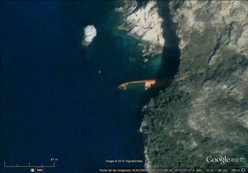 Barco hundido costa albanesa 1 - Hundimiento del Mara Hope - Fortaleza - Brasil 🗺️ Foro General de Google Earth