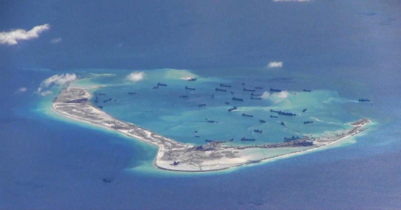 Base China en las islas Spratly - SWALLOW REEF - Malasia 🗺️ Foro Asia