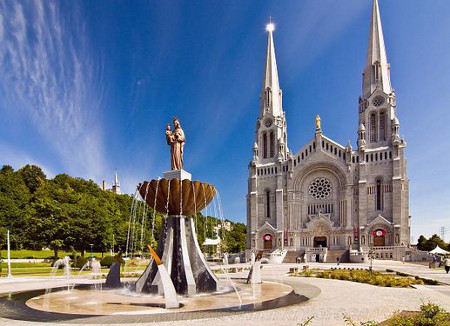 Basilica de Santa Ana, Quebec, Canadá 0