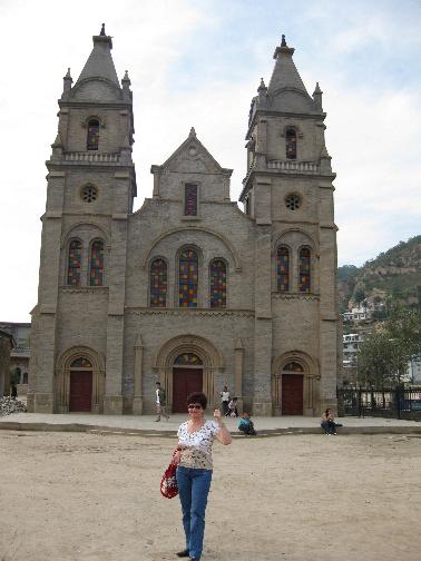 Iglesia de la Virgen de Begoña, Yan'an, Saanxi, China 1