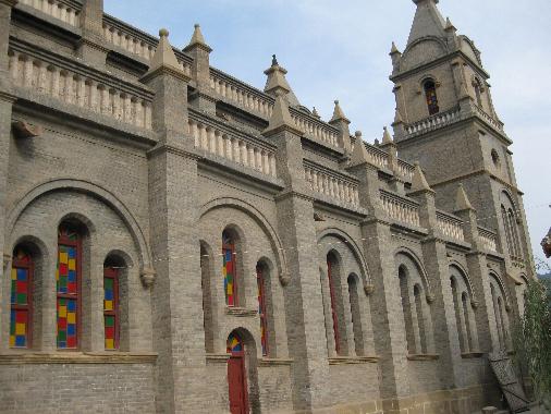 Iglesia de la Virgen de Begoña, Yan'an, Saanxi, China 2