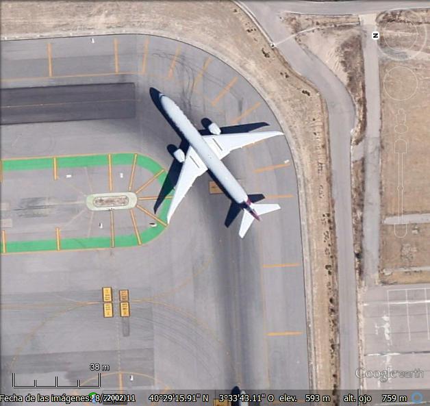 Boeing 777 en el aeropuerto de Barajas - Madrid 0 - 3 aviones en un parchis - Dublin 🗺️ Foro General de Google Earth