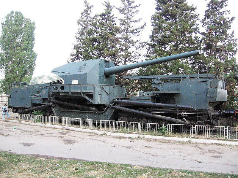 Cañón Ferroviario TM-1-180, Sebastopol, Rusia 2
