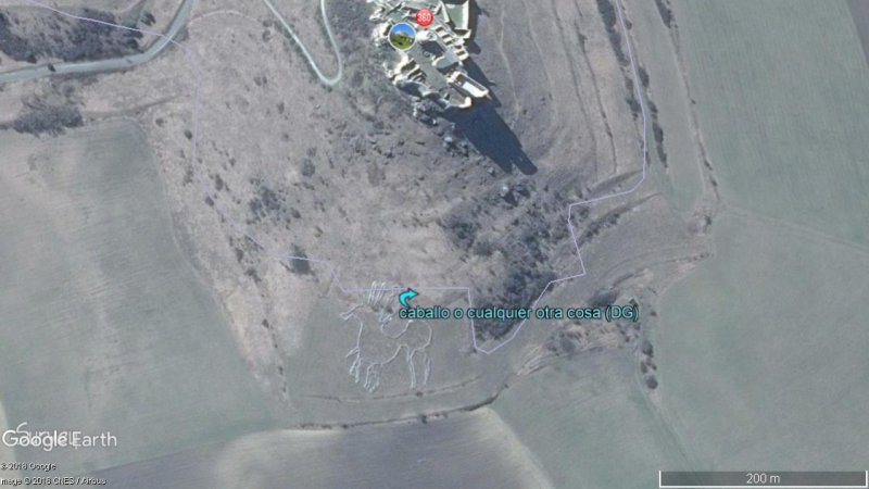 Castillo medieval (Spis), en Eslovaquia 0 - Destruyen un retrato de Ocalan en el monte Darmik - Siria 🗺️ Foro General de Google Earth