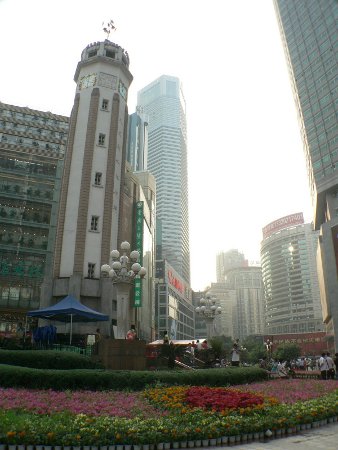 Calle Jiefangbei, Chongqing, China 1