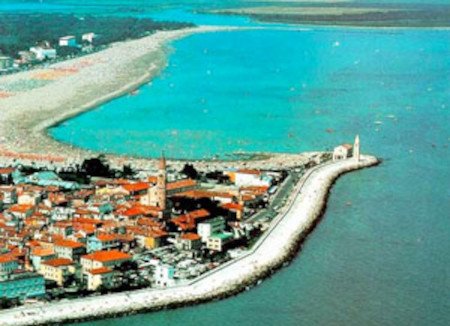 Caorle, Venecia, Véneto, Italia 🗺️ Foro Europa 1