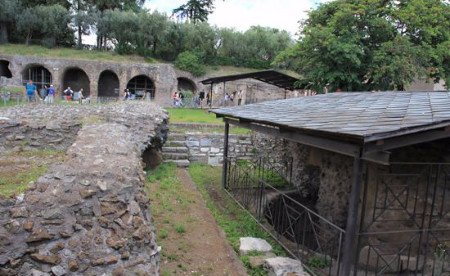 Capanne romulee, Via di San Gregorio, Roma, Italia 0