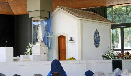 Capilla de las apariciones, Fatima, Portugal 0