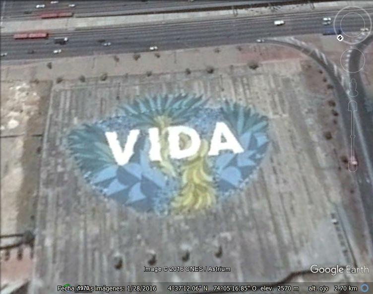 Cartel de Vida en Bogota 1 - Mensajes al Espacio en los jardines de EAU 🗺️ Foro General de Google Earth