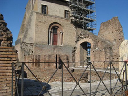 Casa de Livia, Via di S. Gregorio, Roma, Italia 🗺️ Foro Europa 1