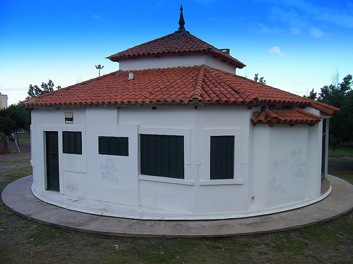 LA CASA GIRATORIA DE CÓRDOBA, ARGENTINA 1