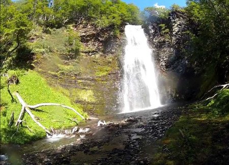 Cascada Haruwen, Ushuaia, Tierra de Fuego, Argentina 0