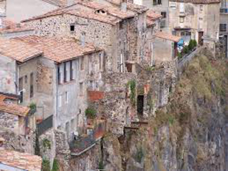 Castellfollit de la Roca, Gerona, Cataluña 0