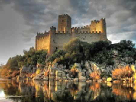 Castillo Armoural, Santarém, Portugal 0