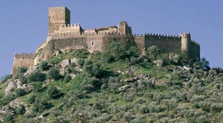 Castillo de Alconchel, Badajoz, Extremadura 0