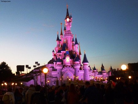 Castillo de Disneyland, Paris, Francia 1