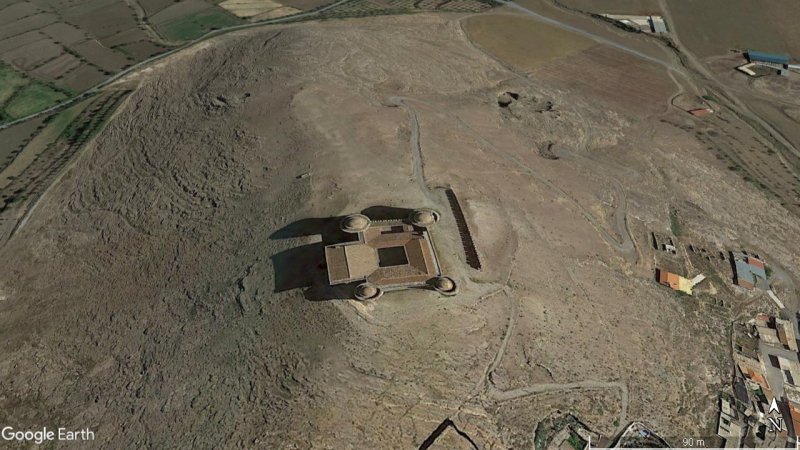 Castillo de La Calahorra 0 - Jardines de Santa Clotilde de Lloret de Mar 🗺️ Foro General de Google Earth