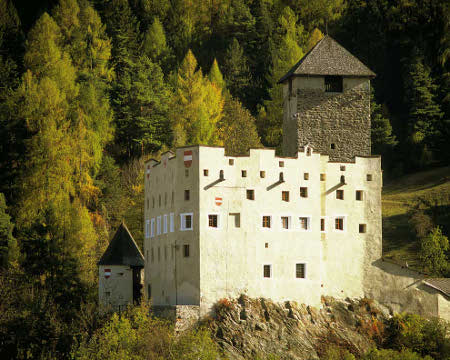 Castillo de Landeck, Tirol, Austria 1