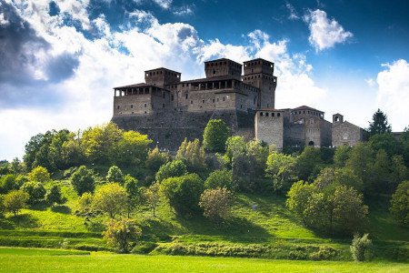 Castillo de Torrechiara, Torrechiara, Italia 0