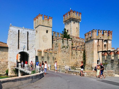 Castillo Sirmione, Lombardía, Italia 1