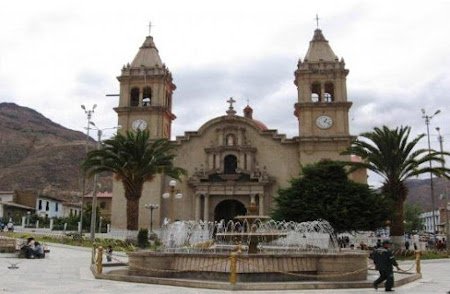 Catedral de Santa Ana, Tarma, Perú 0