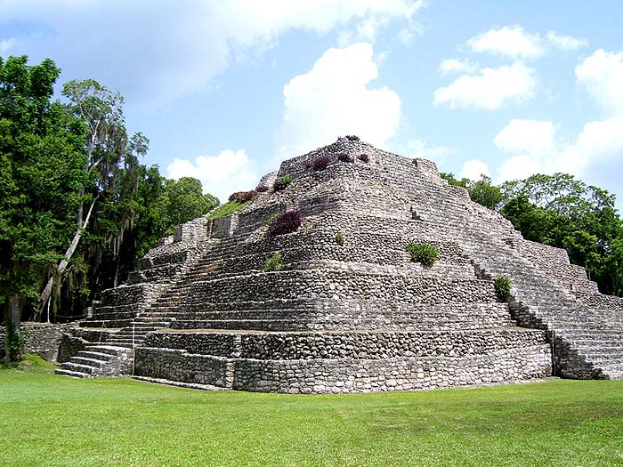 Conjunto arqueológico de Chacchoben - Bahía de Chetumal -