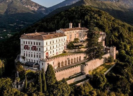 Cison di Valmarino, Treviso, Véneto, Italia 1