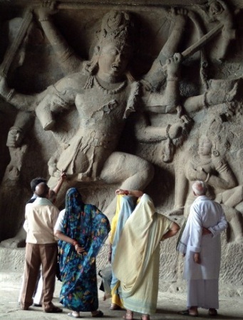 Cuevas Ellora, Maharashtra, India 1