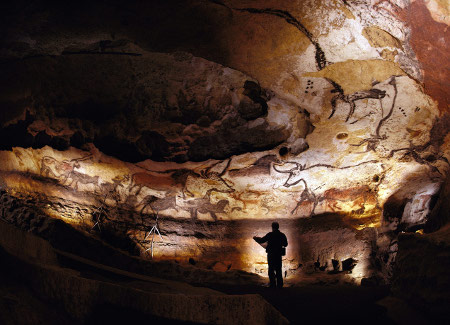 Cuevas de Lascaux, Montignac, Francia 0