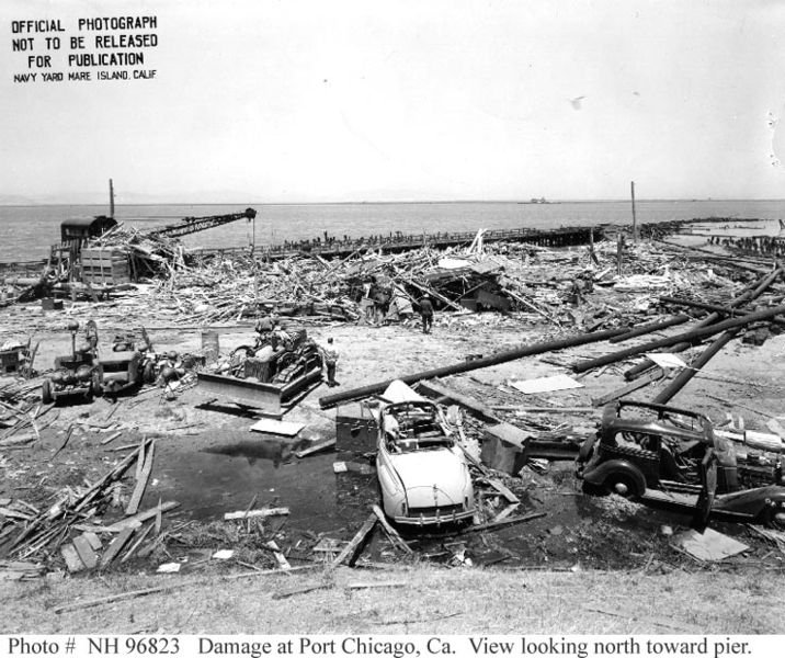 La explosión del SS E.A. Bryan 1 - SS Robert E. Peary construido en 4 días, 15 horas y 29 min 🗺️ Foro General de Google Earth