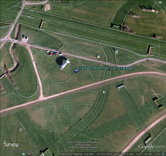 Dirigible sobre el hipodromo de Cheltenham, UK 0 - Avion despegando de Portland 🗺️ Foro General de Google Earth