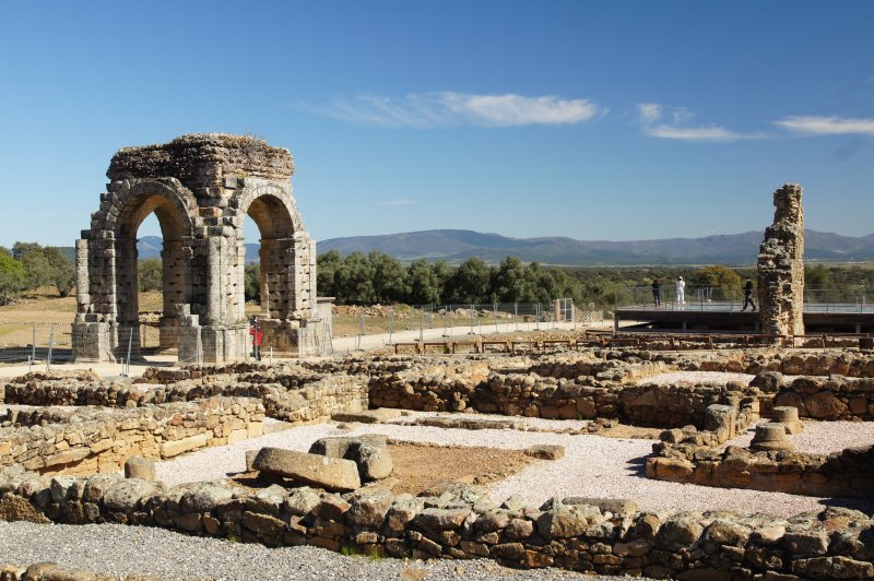 Arco de Caparra, Cáceres