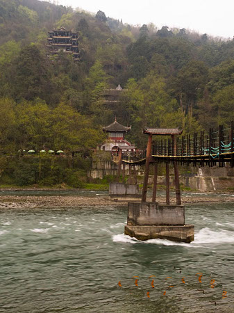 Dujiangyan, China 🗺️ Foro Noticias de actualidad y geolocalización 2