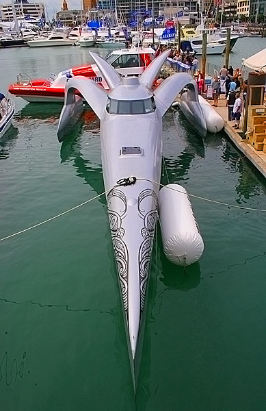 Barco del futuro - Earthrace 2