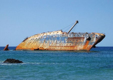 SS América, El barco fantasma de Fuerteventura 1 - Barco hundido en Vladivostok 🗺️ Foro General de Google Earth