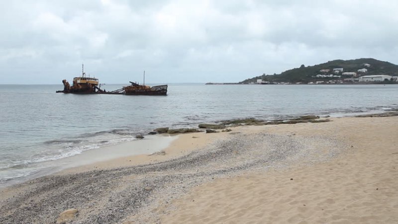 Naufragio del buque comercial El Maud en St Martin 1 - Barcaza El Hacendado varada en Puerto Diamante 🗺️ Foro General de Google Earth