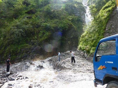 El Puente y la Carretera de la Amistad, entre Nepal y China 2