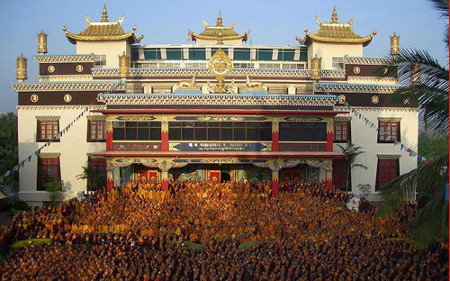 El Templo de Oro, Namdroling, Bylakuppe, India 0