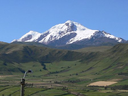 El volcan Lanin, Neuquén, Argentina 0