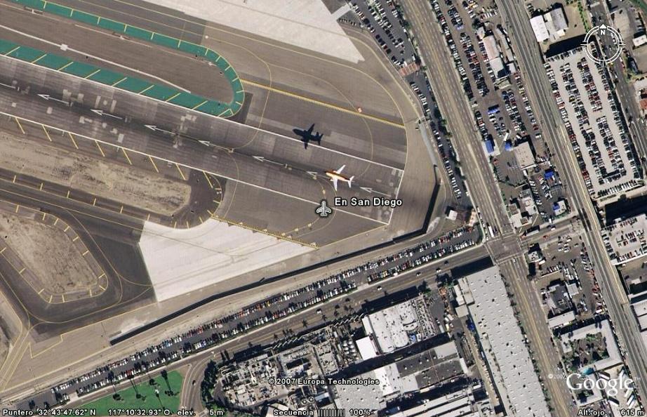 AVION ENCIMA DE AUTOPISTA 🗺️ Foro General de Google Earth 0