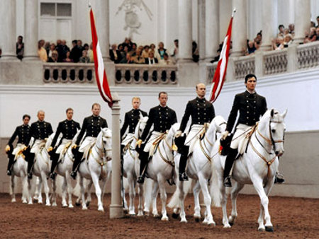 Escuela española de equitación de Viena, Austria 0