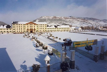 Escuela Militar de Montaña y Operaciones Especiales, Jaca 0