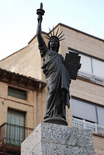 Grandes Estatuas y Monumentos 0