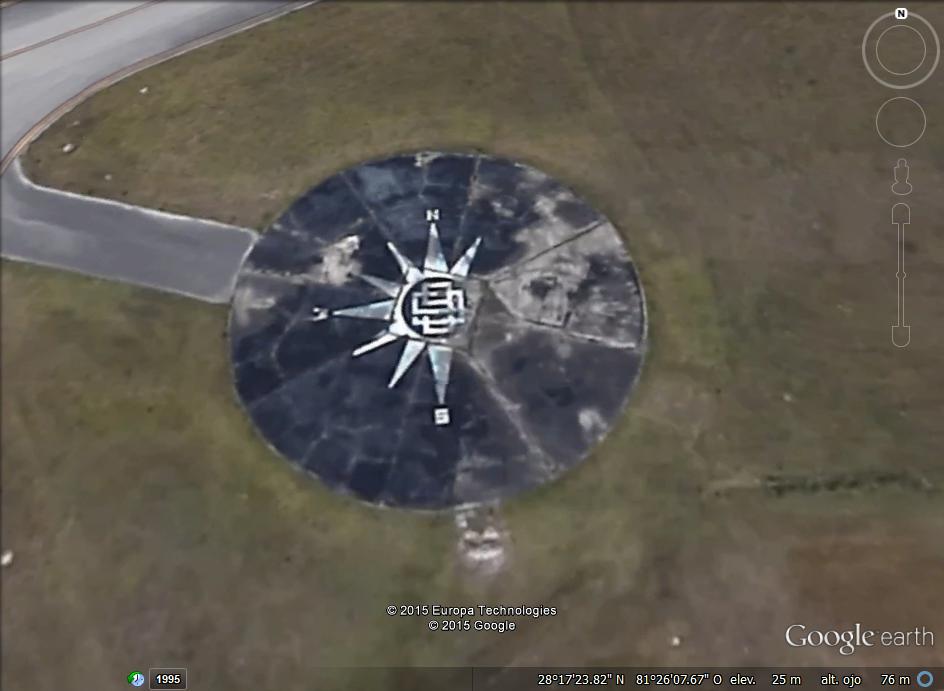 Rosa desgastada - Orlando, Florida 0 - Rosa de los Vientos en aeropuerto de Veracruz - Mexico 🗺️ Foro General de Google Earth